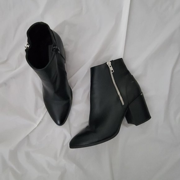 Steve Madden booties W 7.5 - Picture 1 of 2